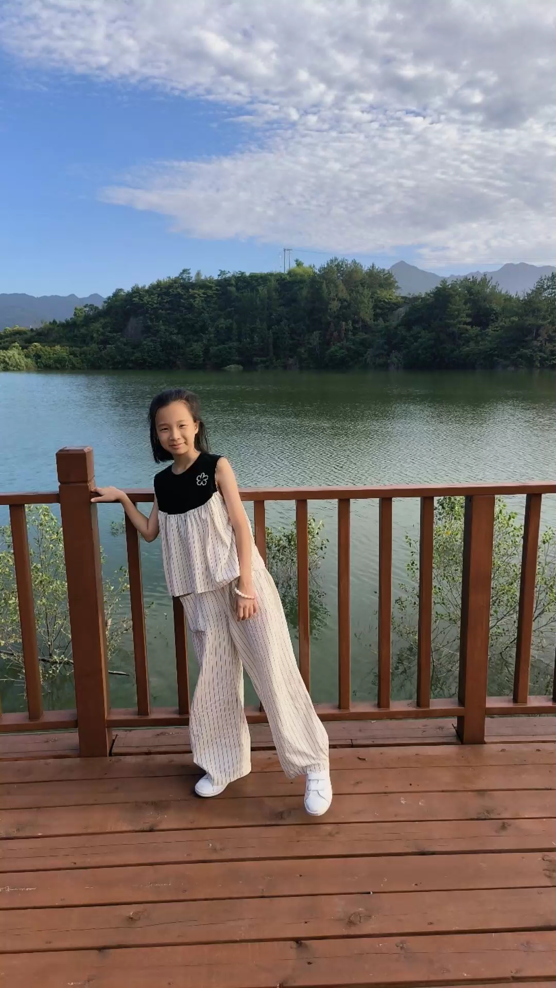 邓嘉怡 邓嘉怡这个名字的含义 